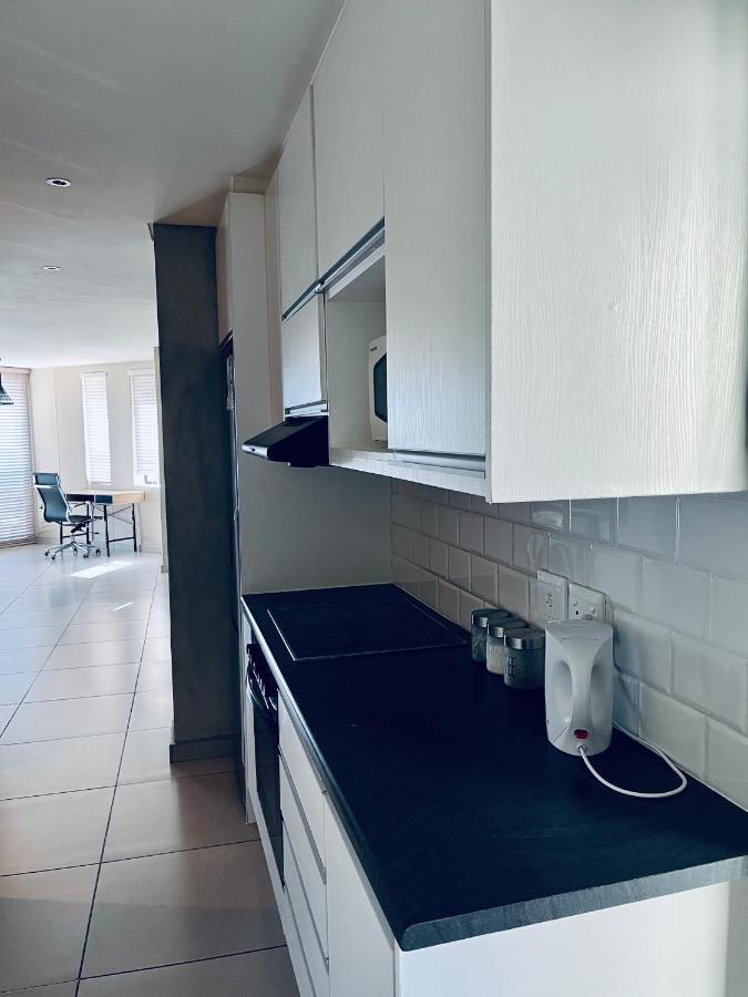 Modernluxe Apartment Windhoek Exterior foto